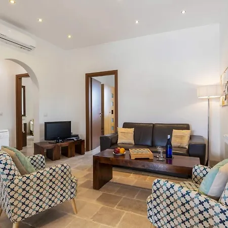 Iolanda By Вилла *